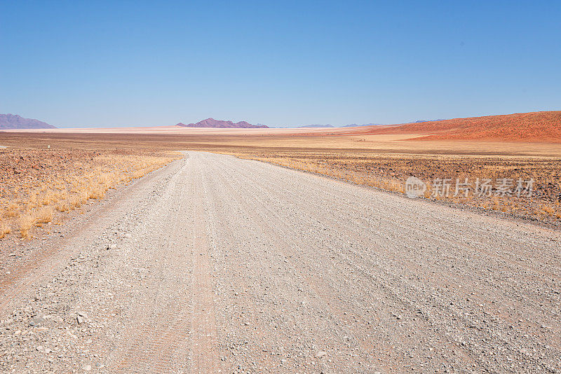 从Solitaire到纳米比亚的Namib Rand自然保护区的土路